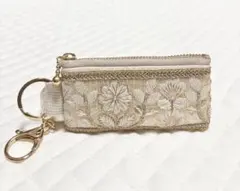 リップケース　ハンドメイド　インド刺繍リボン　キルト　キーケース　リップポーチ