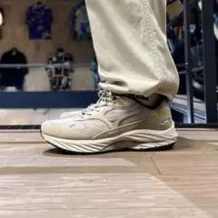 ミズノ ウェーブライダーβ 25.5cm MIZUNOのサムネイル