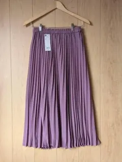 【新品】GU プリーツロングスカート S パープル　タグ付け