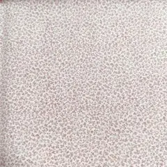 薄いピンクと白の小花柄生地
