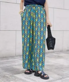 2026年最新】アフリカンバティック パンツの人気アイテム - メルカリ