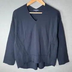 【LAUTREAMONT】(M)ウール混 Vネックニット 暖か　黒　着痩せ