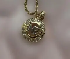 Nina Ricci ネックレス ゴールドカラー ラインストーン