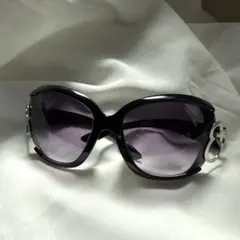 黒いハート型装飾サングラス