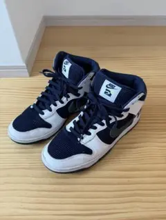 Nike Dunk High EMB "College Navy"