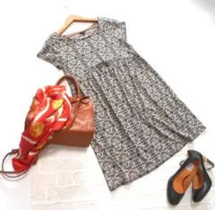 美品 送料無料！ タルボット 茶色 ダマスク 柄 洗える ジャージー ワンピース