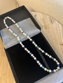 真珠と天然石のロングネックレス
