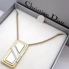 Dior　ネックレス　プレート　ロゴ　刻印　ホワイト　白　ゴールド