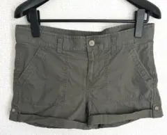 美品　Gap カーキ ショートパンツ レディース