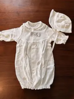 ホワイトリボン付きツーウェイ・ドレスオールと帽子セット