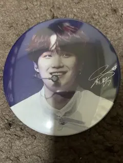 bts 缶バッジ ユンギ セット Amazon.co.jp: BTS ユンギ ホソク 缶バッジ セット luckydraw : おもちゃ