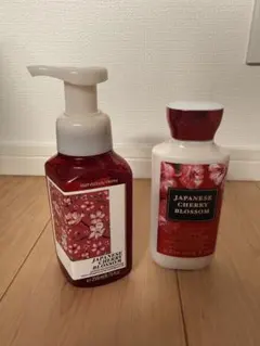 Bath&Body Works Japanese Cherry Blossomのサムネイル