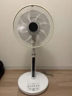 トヨトミPURE BREEZE スタンド型扇風機 ブラック - メルカリ