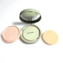 値下げ　韓国　GIVERNY クッションファンデーション 本体のサムネイル