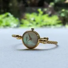 美品 グッチ GUCCI バングルウォッチ 2700L シェル 腕時計 H744 - メルカリ