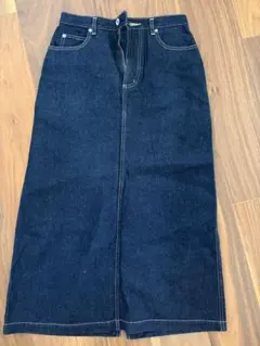 ◾️新品未使用【UNIQLO】デニムロングスカート (w63サイズ)