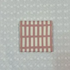 北欧格子柄のハンカチみたいに持てるサニタリーケース　ハンドメイド