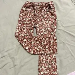 【週末限定値下げ】花柄長ズボン　裏起毛110