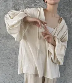 ボリュームスリーブリネンスキッパーシャツ セレクトモカ son