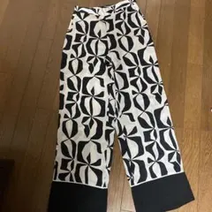 ZARA ワイドパンツ モノクロパターン