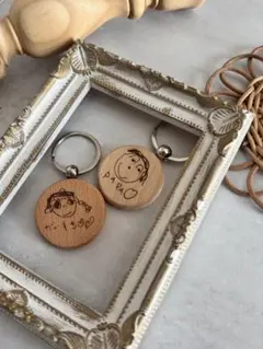 【お子様のイラストを記念に残します♡】木製オリジナルキーホルダー　母の日　父の日