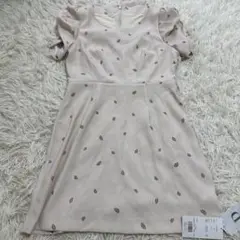【美品】Darich ダーリッチ リップモチーフミニワンピース 綺麗めスタイル