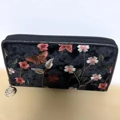 SAVOY ラウンドファスナー長財布のサムネイル