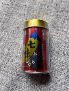 【新品未使用】八幡屋礒五郎 七味唐辛子 缶のサムネイル