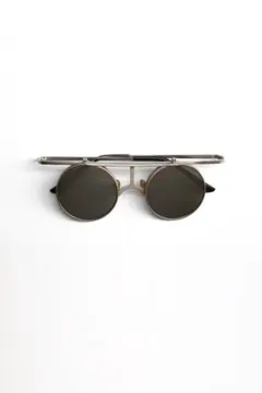 Item thumbnail for item 5b2c22a2-a08e-4835-ac1d-2f085bc3f153