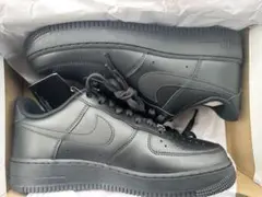 スニーカー　新品　NIKE ナイキ AIRFORCE1 エアフォース1 黒のサムネイル