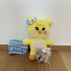 NiziU ぬいぐるみ RIO 缶バッジ セットのサムネイル