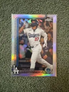 テオスカーヘルナンデス　topps chrome リフレクター　2025