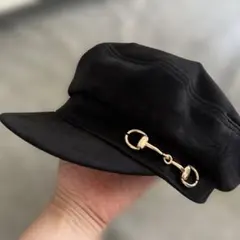 ブラックキャスケット 金具付き 大きめ