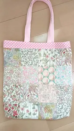 リバティ生地使用　パッチワークトートバッグ
