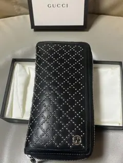 GUCCI スタッズ　長財布　レディース　ディアマンテ