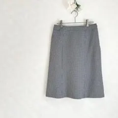 スカート　膝丈　モノトーン　白　黒　キレイめ　スーツ　セレモニー　上品