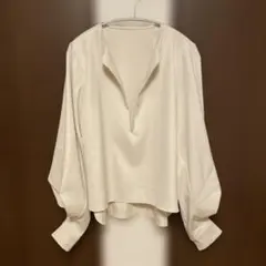 Vネック バルーン袖 シャツ