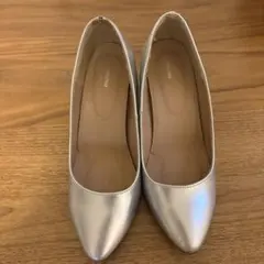 menue パンプス シルバー ポインテッドトゥ