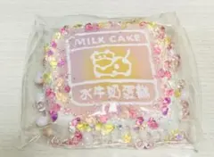 キラキラ先生 スクイーズ 牛ケーキ Mサイズ - メルカリ