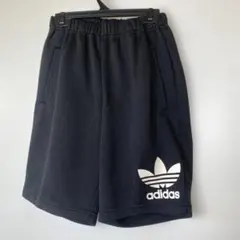 アディダスadidas トレフォイル ショートパンツ ブラック　Lのサムネイル