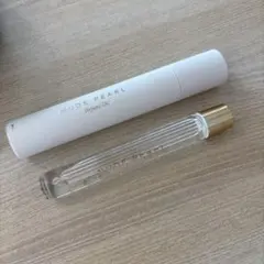 Herlipto ロールオンパフュームオイル Nude pearl