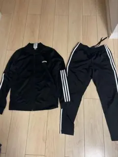 adidasジャージ上下