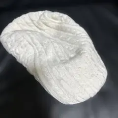 A.K. ホワイト ケーブ　ハンチング　ニットハンチング　ケーブル編