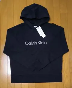 カルバンクライン　新品　メンズ　スウェットパーカー(ビッグロゴ/ブラックM)