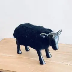 陶器羊置物　ミッドセンチュリー、フィギュリンやリヤドロ、HAYやイームズ好き