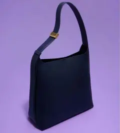 Item thumbnail for item b86ff0b2-1a6d-4e6b-8feb-f4f8155a51e1