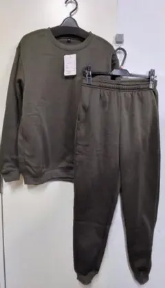 Ｍサイズ カーキ色 裏起毛トレーナー上下