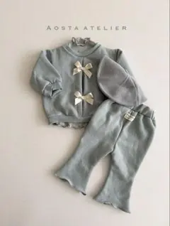 aosta アオスタ　リボン　トレーナー　フレアパンツ　ハイネックインナー