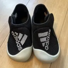 adidas キッズサンダル 黒