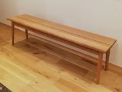 ベンチ